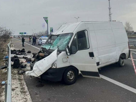 Дете е сред пострадалите мигранти на „Тракия“, 26 остават в болница