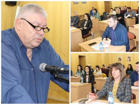 Градоначалникът не се появява от близо две години по заседанията