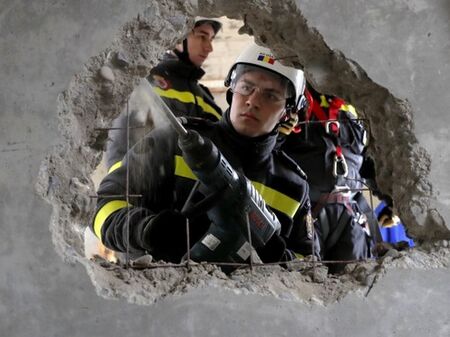 Земетресението в Турция стресна Румъния, укрепват се 300 хил. опасни сгради