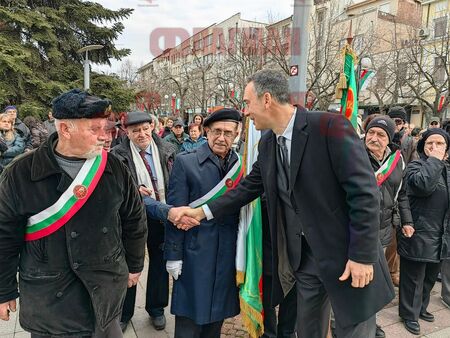 Бургас започна празненствата за националния празник 3 март