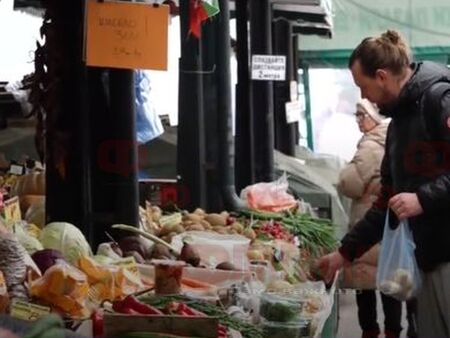 Търговци от Бургас настояват за ниско ДДС, в Гърция краставиците са 11 пъти по-евтини