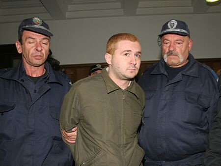 Преди Върховният съд да потвърди доживотната му присъда Илиян Тодоров