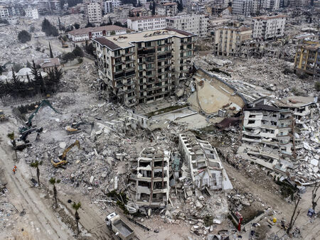 Близо милион евро са събрани в България за пострадалите от земетресенията в Турция