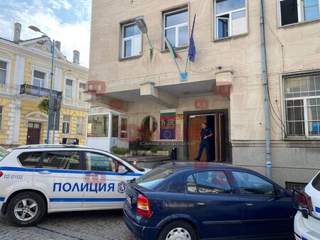 Полицай от Първо РУ в Бургас се самоуби