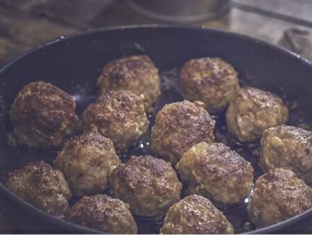 Тайната рецепта за най-вкусните бабини кюфтета, топят се в устата