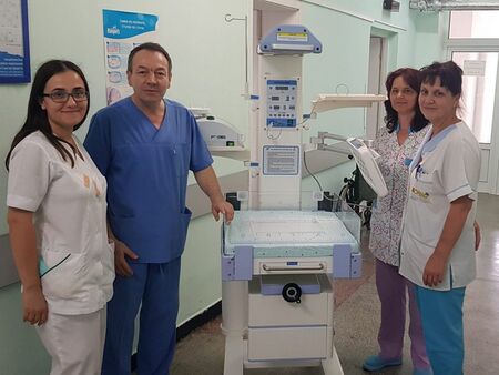 Трима АГ-специалисти, неонатолог и анестезиолог посрещат новия живот и се грижат за женското здраве в МБАЛ-Поморие