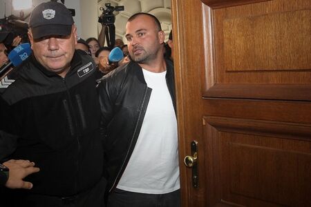 Съдът не пусна от ареста Димитър Любенов, обвинен за катастрофата със загинал французин