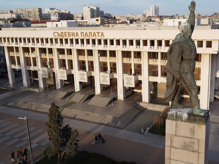 Златко Костадинов е нанесъл лека телесна повреда на медицинското лице