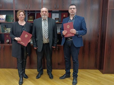 Наградиха окръжния прокурор на Бургас Георги Чинев и следовател за работата по случая "Локорско"