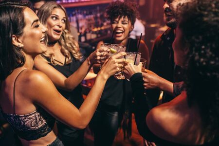 Поколението Z - защо младите пият по-малко алкохол