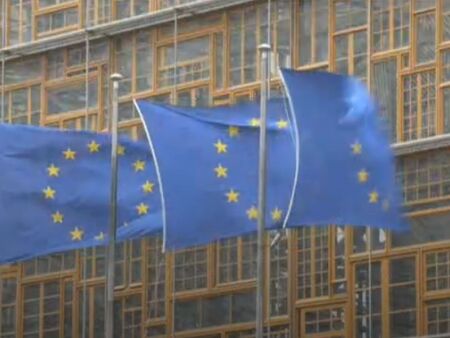 Лидерите на държавите членки на ЕС се събират в Брюксел, обсъждат военната помощ за Украйна