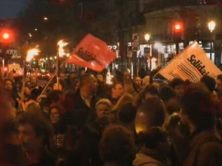 Девета национална стачка във Франция, протестите срещу пенсионната реформа продължават