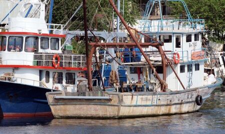 Българските моряци в Румъния остават в ареста