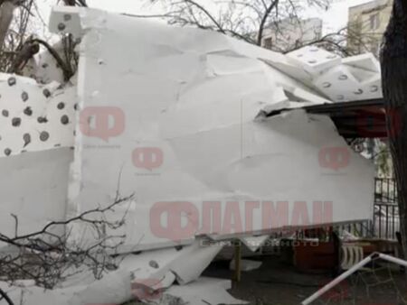 Големи са щетите след бурята в Пловдив