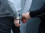 18-годишният криминално проявен мъж  е арестуван от ченгетата от Пето РУ-Бургас