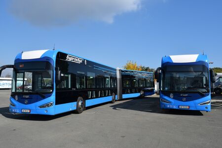 Пускат автобусна линия за членовете на секционните комисии в Бургас