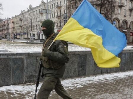 40 000 украински войници готови за офанзива, ожесточени боеве около Бахмут