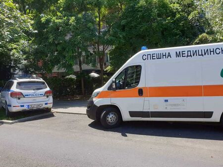 Пострадалият е транспортиран в УМБАЛ – Бургас и настанен в
