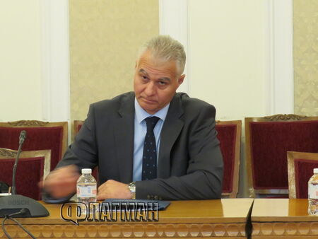 Президентът преназначи Пламен Тончев за шеф на ДАНС до 2028 г.