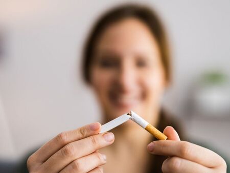 Как да спрем цигарите с етерични масла
