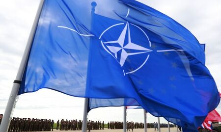 НАТО излезе от "хибернацията", иска да може да води интензивна война срещу Русия