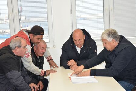 Иван Алексиев обсъди с местни рибари подобренията на Рибарско пристанище в Поморие