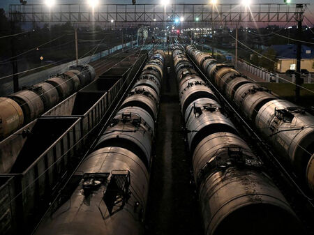 Наложеното ембарго се заобикаля Ембаргото върху руския петрол често се
