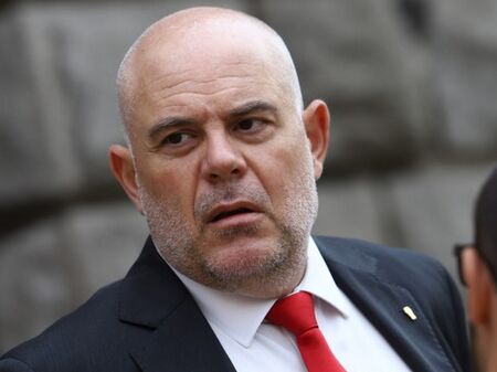 Ще разговаря с журналисти в 13 20 часа Главният прокурор на