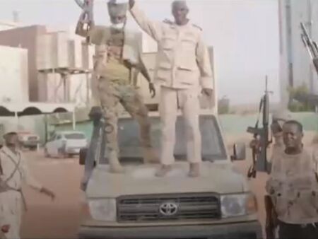 Враждуващите в Судан удължиха примирието, но ожесточените сражения в Дарфур продължават