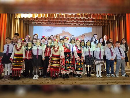 Вълнуващо "Писмо до Ботев" сътвориха преподаватели от айтоското училище