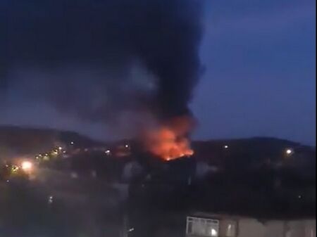 Пламъците са обхванали имота на Драгоманския – собственик на най голямата