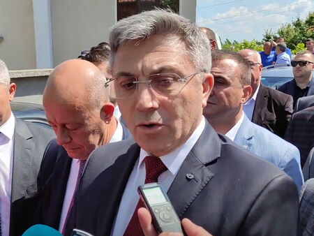 ДПС поиска да участва в бъдещото правителство, Карадайъ очаква среща с Борисов