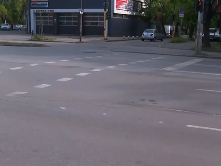 Пътен експерт: С поне 100 км/ч е шофирал водачът, помел двама младежи на бул. „Сливница“