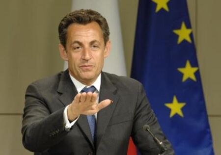 Погват отново Никола Саркози за парите от Кадафи