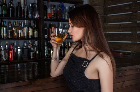 Как влияе алкохолът на настроението?