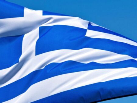 Над един милион собственици на имоти в Гърция няма да плащат данък, но защо...