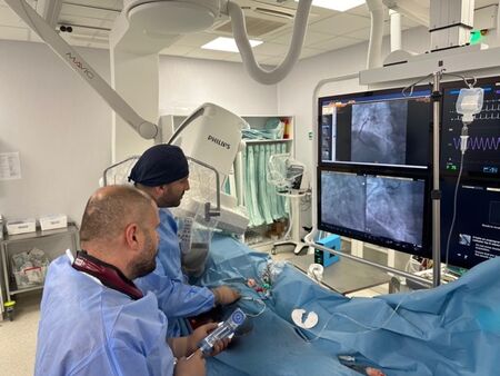 В „Сърце и Мозък“ Бургас извършиха ендоваскуларна литотрипсия на коронарна артерия