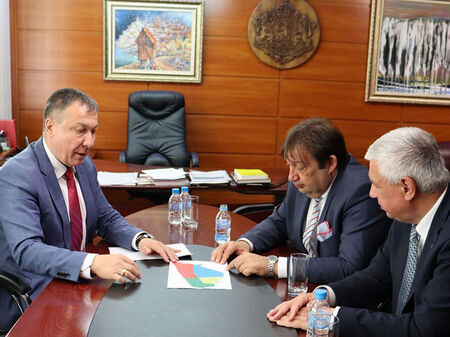 Кметът на Несебър и регионалният министър проведоха работна среща