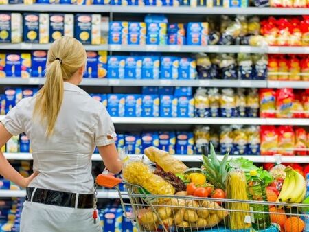 Изкарваме по-малко пари от европейците, а продуктите - по-скъпи