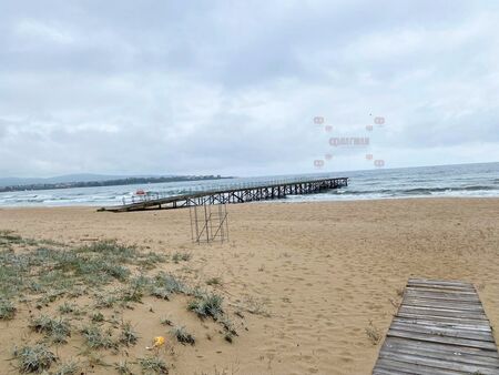 Облаци по морето днес, очакват се и градушки