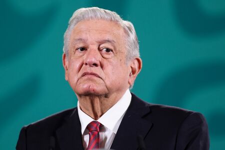 Перу обяви мексиканския президент за персона нон грата