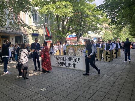 Вижте най-мащабната манифестация за 24 май в Бургас, участваха над 10 хил.души