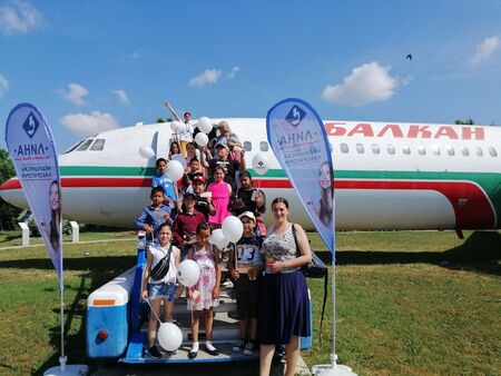 На 1 юни: “ЛИНА” подарява вход свободен за всички деца в Авиомузей Бургас
