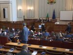Изслушват шефовете на службите след записите на Радостин Василев