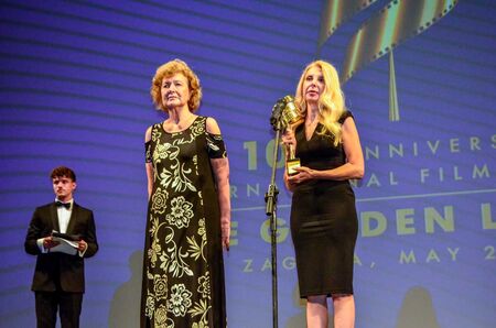 Кинофестивалът „Златната липа“ връчи наградите си на стилна церемония