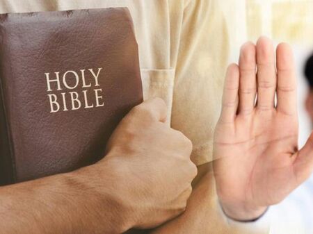 В САЩ посегнаха и на Библията, въвеждат тежка забрана