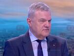 Румен Петков заговори за мистериозен самолет, посрещнат от Кирил Петков и попита дали някой ще излезе и да каже, че братя Галеви не са си дошли с него