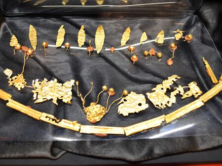 Историческият музей в Царево показва уникалното златно съкровище от Синеморец (СНИМКИ)