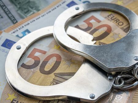 Издирван от Европол за изпиране на 250 млн. евро е арестуван в Гърция