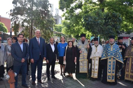 Православни песнопения ще огласят Поморие пет дни, започна фестивалът „Св. Богородица – Достойно Есть”